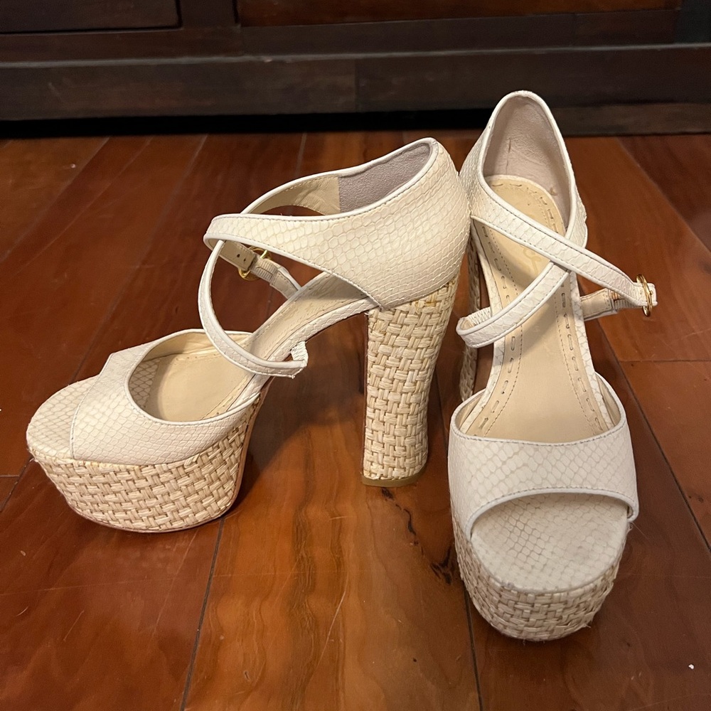 Authentic Alice + Olivia platform heel, 38.5 (size 8 US)